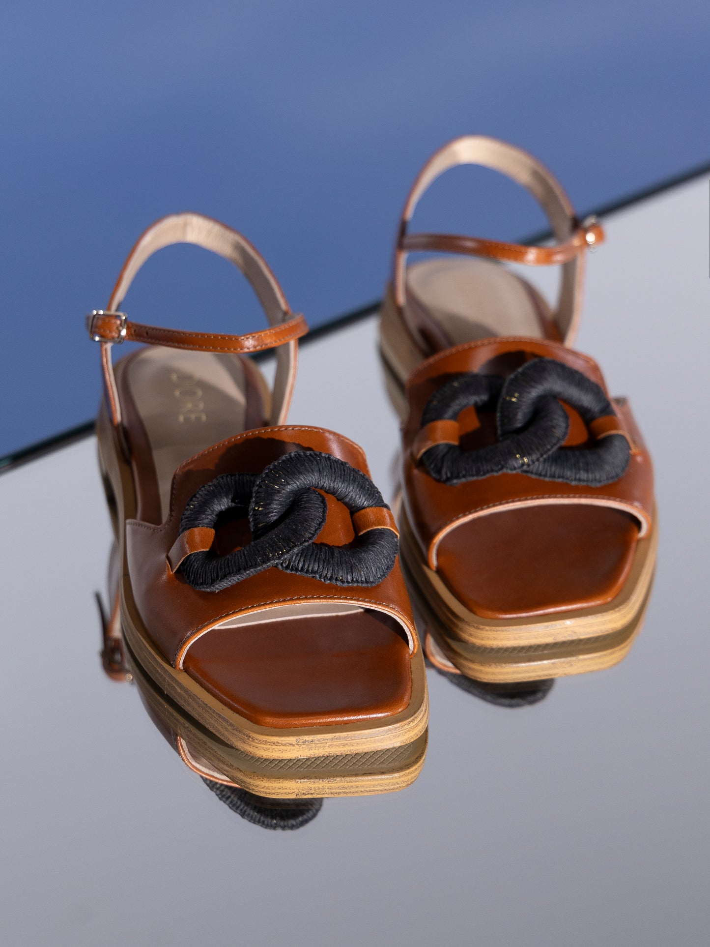 DORE | Πέδιλα Flat με Raffia Διακόσμηση | Ταμπά / Μαύρο